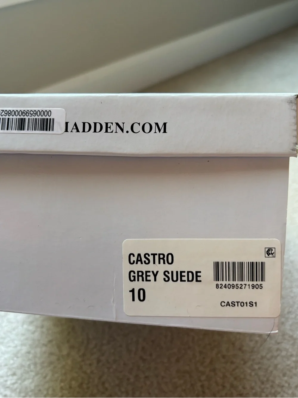 NIB- Steve Madden Grey Suede Block Heel Sandal with Gold Buckle